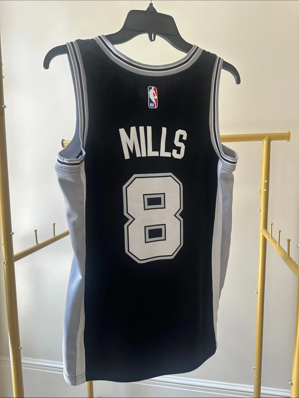 Nike Swingman NBA Jersey: San Antonio Spurs #8 - Patty Mills